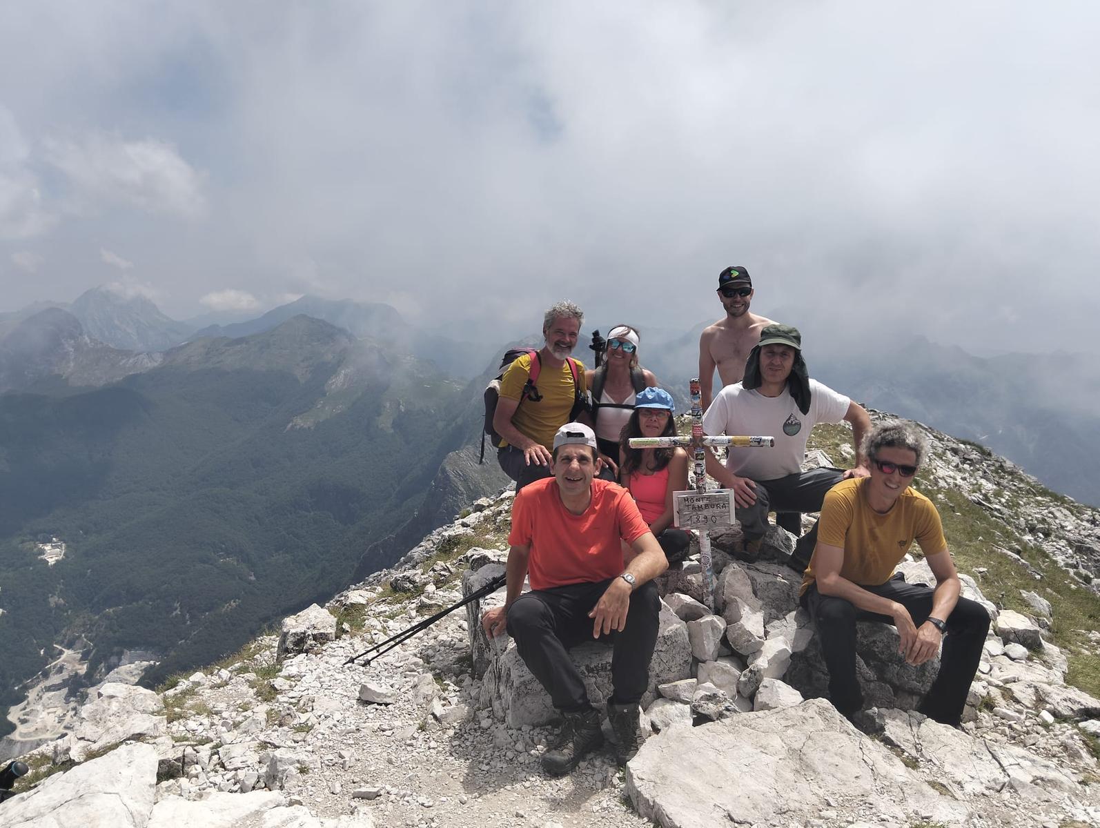Monte Tambura: Escursione da Vagli Sopra (Anello Apuane)