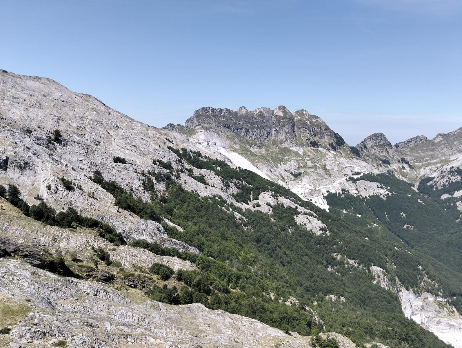 Monte Tambura: Escursione da Vagli Sopra (Anello Apuane)
