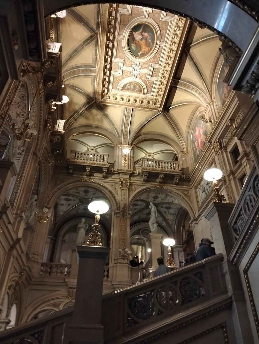Vienna: Escursione a piedi dal Burgtor al Duomo (17km)