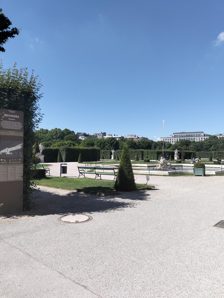 Vienna: Escursione Urbana da Fünfhaus (20km, Medio)