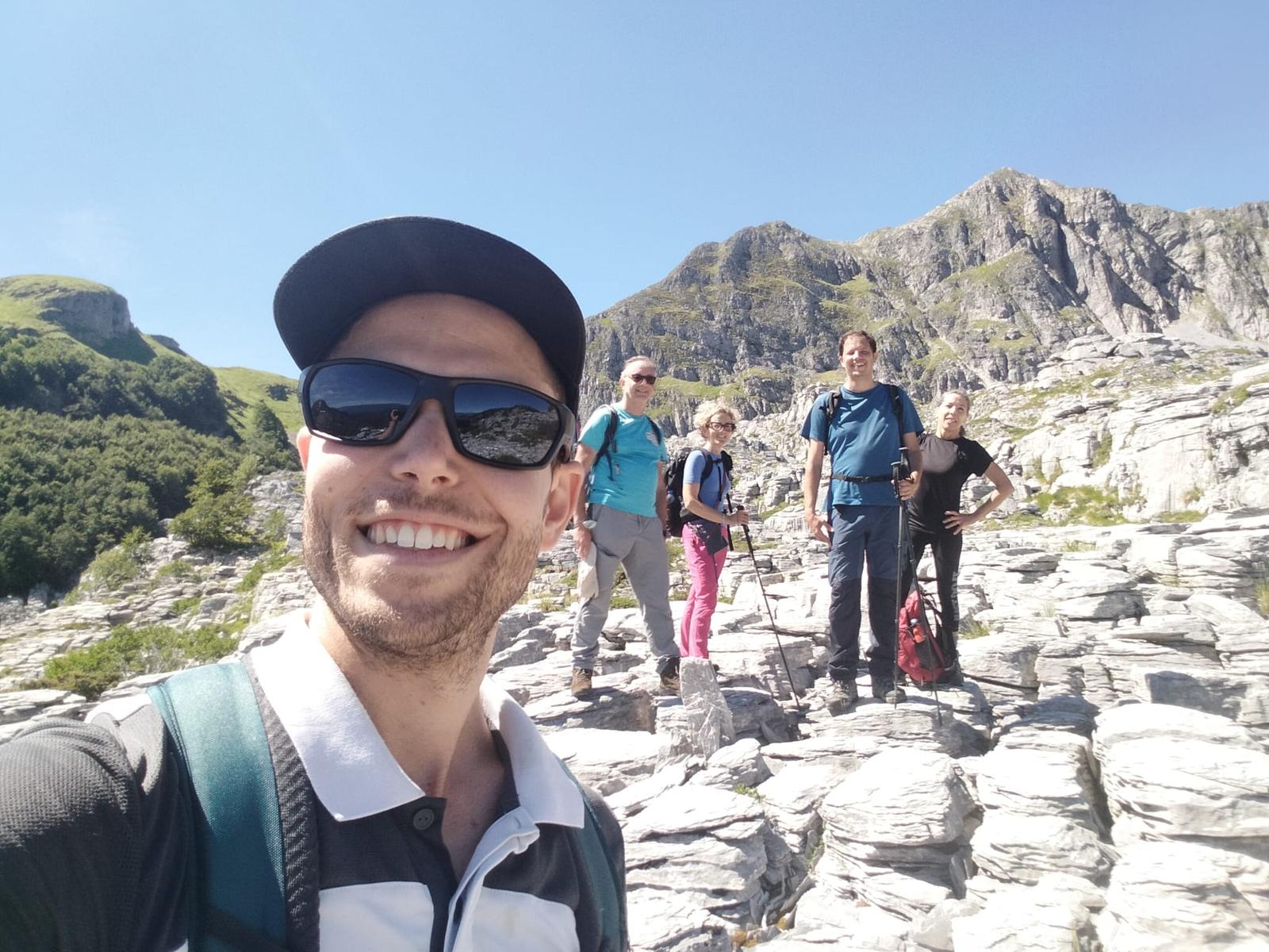Pania Secca: escursione da Cornola (anello, 9.17km)