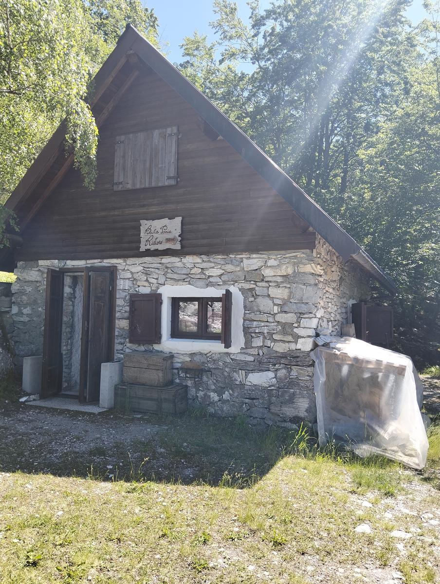 Pania Secca: escursione da Cornola (anello, 9.17km)