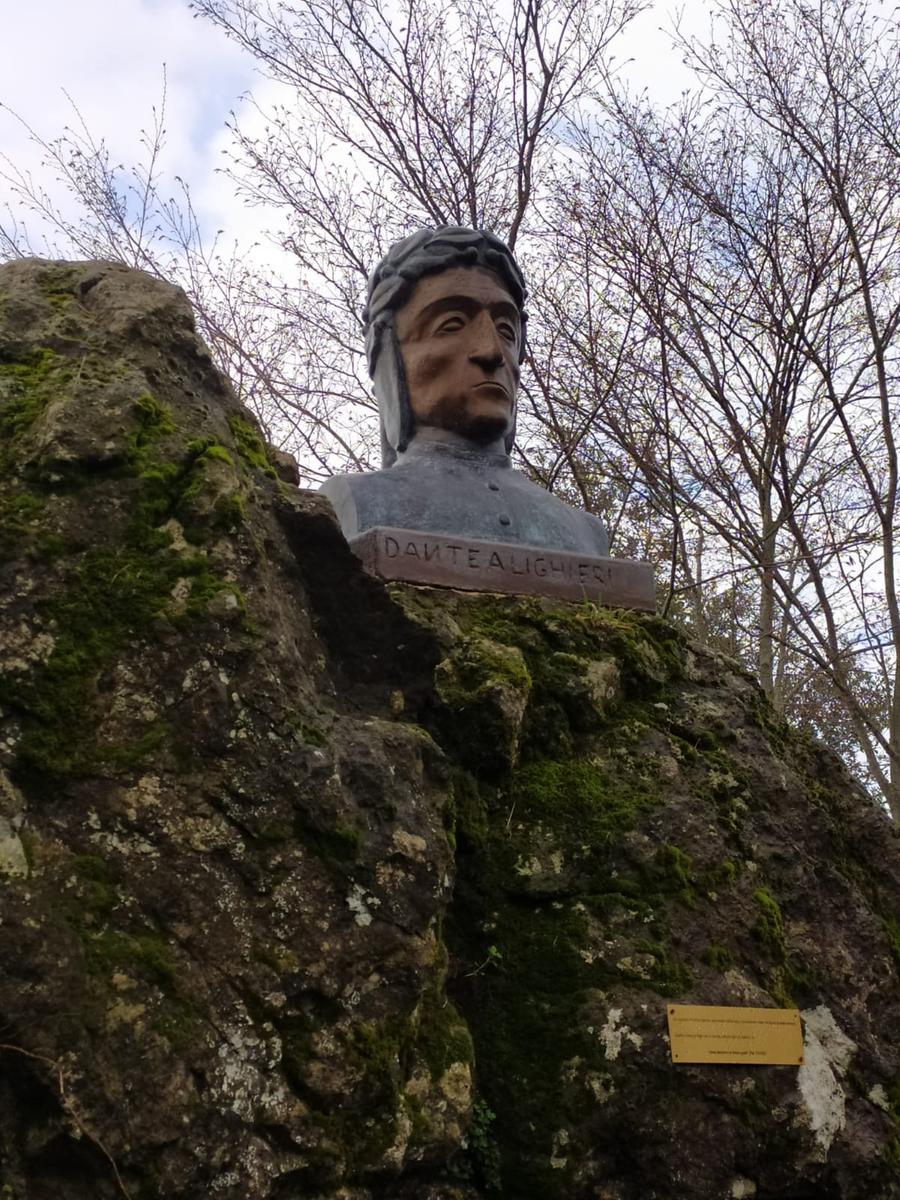Passo di Dante - Eremo della Spelonca - Monte Penna - foto 14